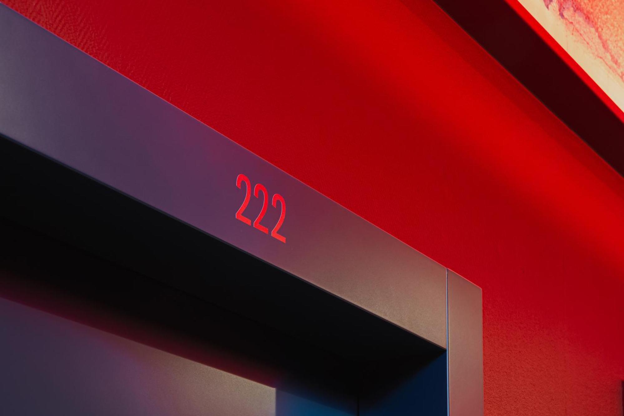 Hotel Corner 3*